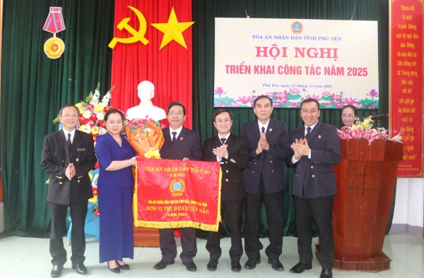 Hình ảnh cho bài viết Tòa án nhân dân tỉnh Phú Yên tổng kết công tác năm 2024 và triển khai nhiệm vụ năm 2025 